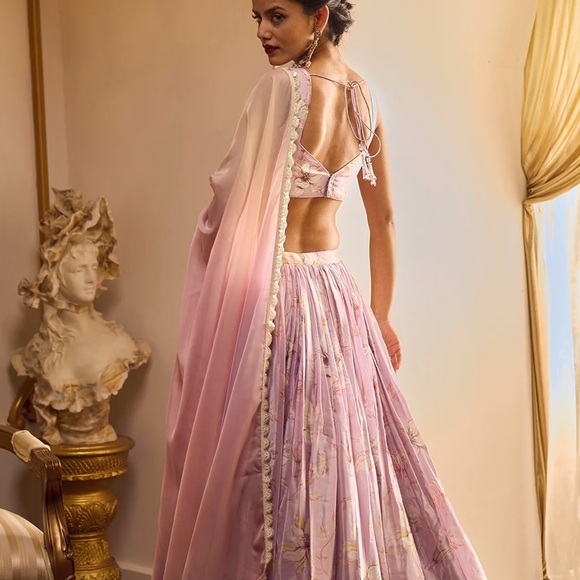 Lashkaraa Floral Dust Purple / Pink Lehenga Choli Set - Picture 3 of 8